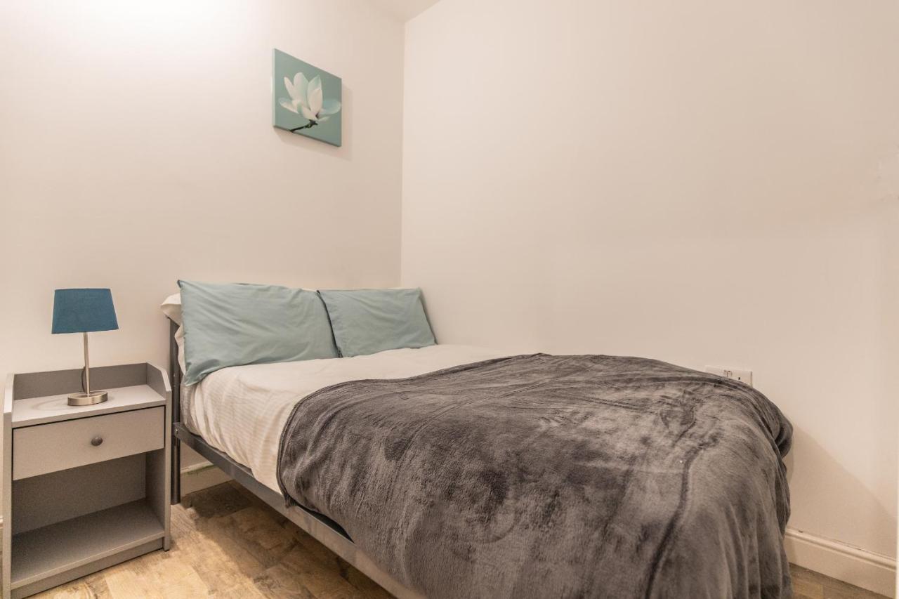 Cosy Modern Apartment, Grand Victorian Building, 5 Mins To Coventry City Centre Exterior foto