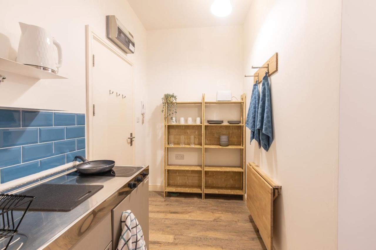 Cosy Modern Apartment, Grand Victorian Building, 5 Mins To Coventry City Centre Exterior foto